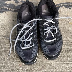 Men shoes size 12.Skechers Sport.